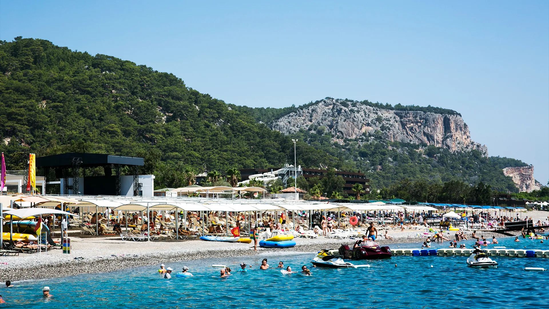 Sailors Beach Club