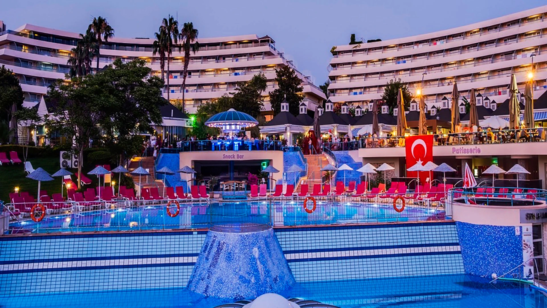 Grand Blue Sky Hotel