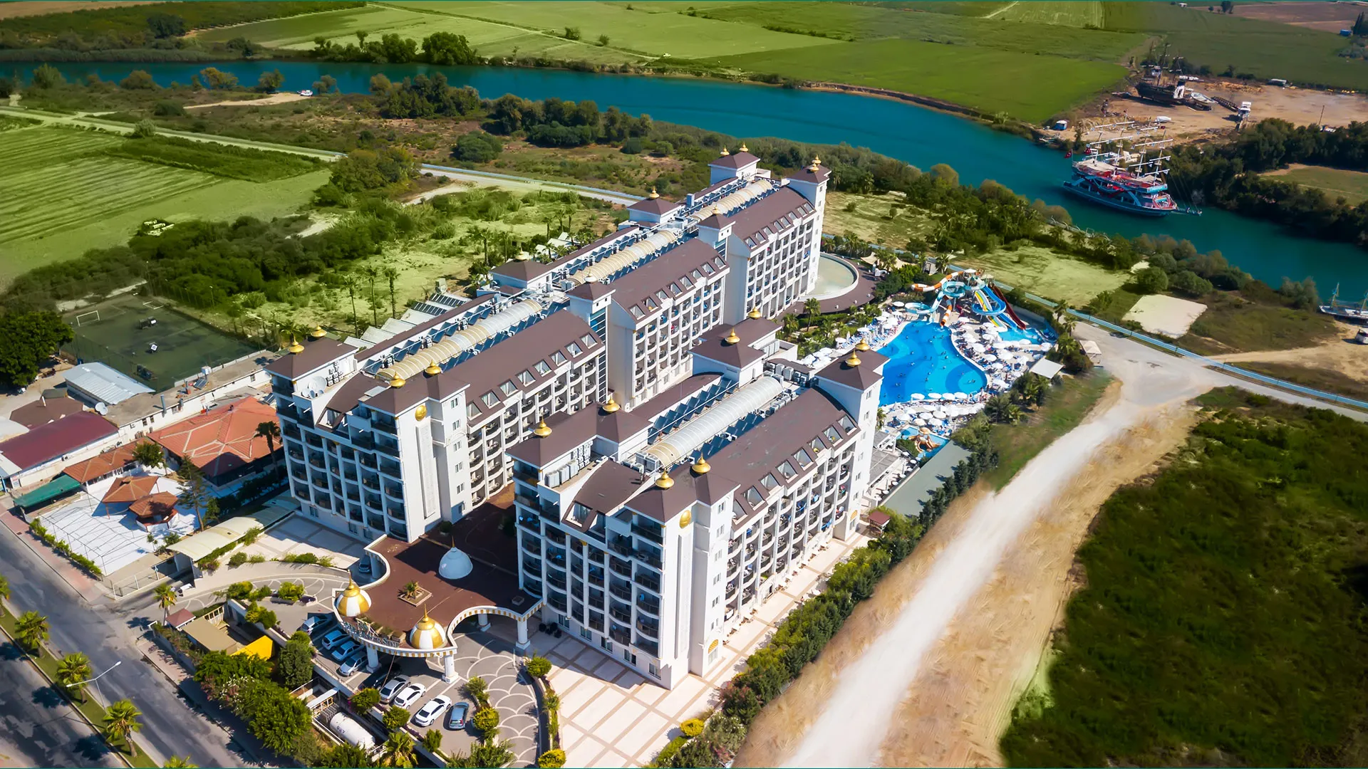 Lrs Lake & River Side Hotel Spa