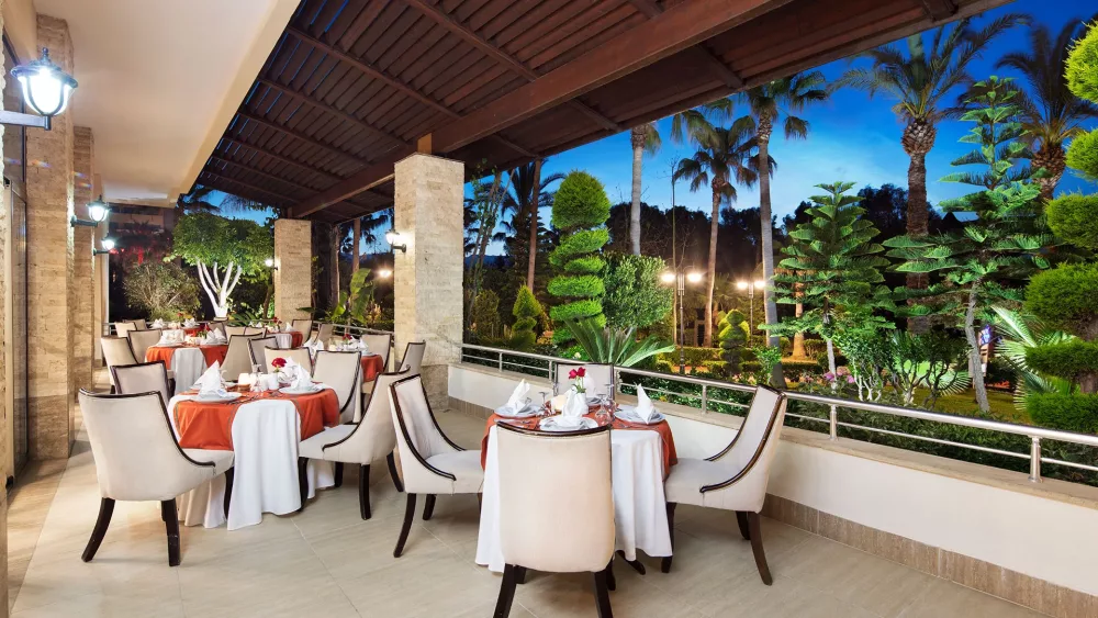 Saphir Hotel & Villas, хотел в Алания, почивка в Турция
